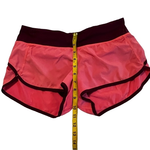 Lululemon Athletic Running Shorts 2.5 Size 6 - Picture 7 of 10